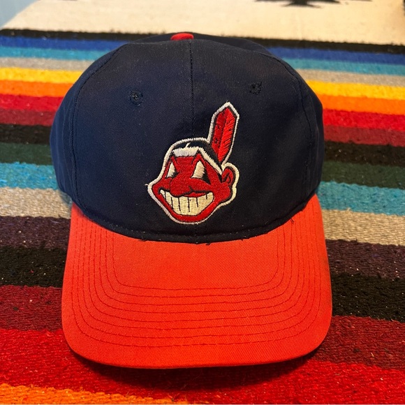 Casquette Vintage Cleveland Indians – Snapback Chef Wahoo, Blanche, Entraînement Printemps MLB